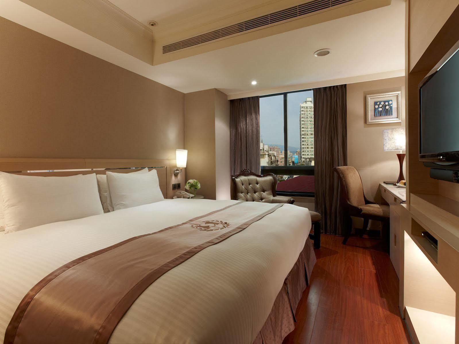 Taichung Charming City Hotel Exterior foto